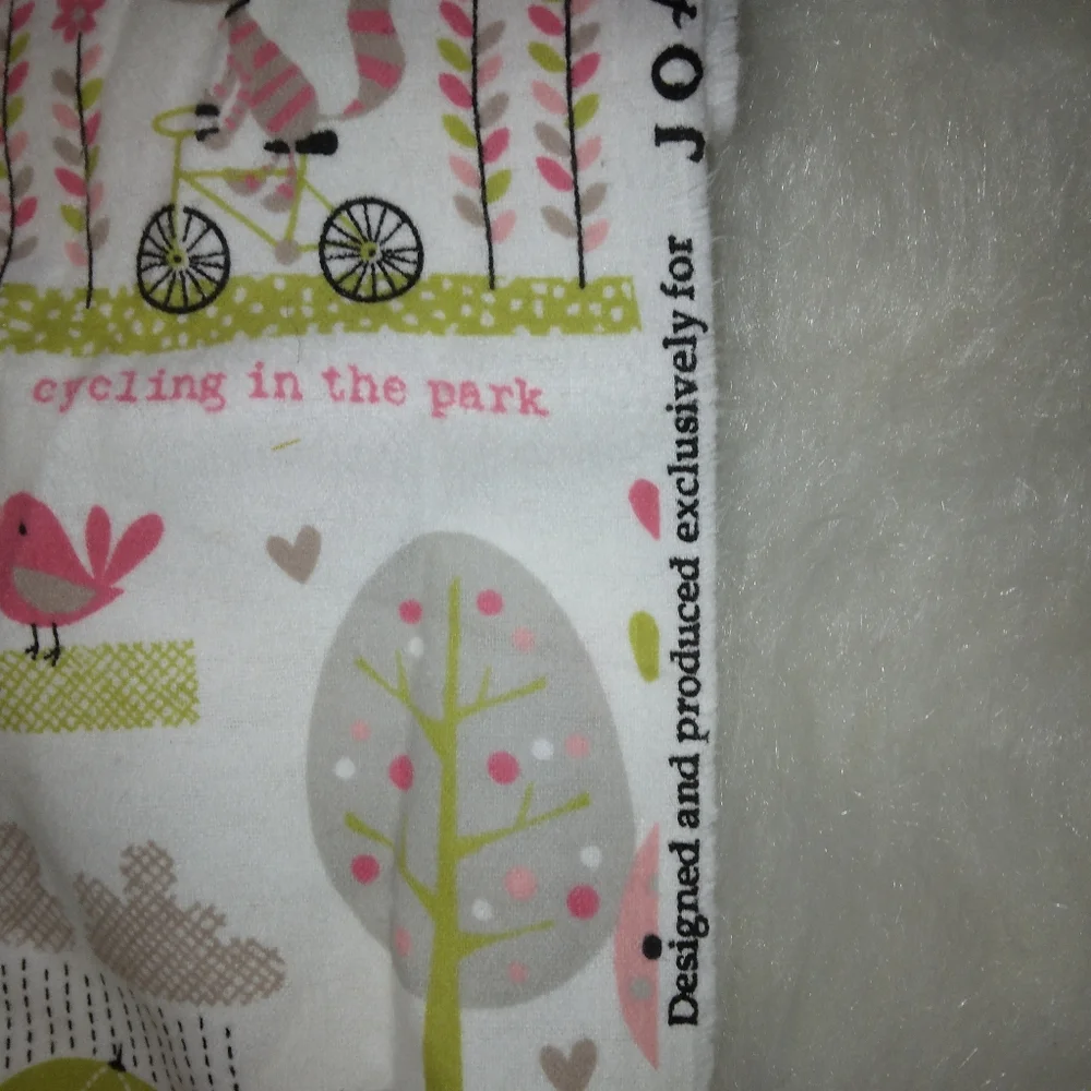 FABRIC Charming Flannel with cute Cats & Birds 
